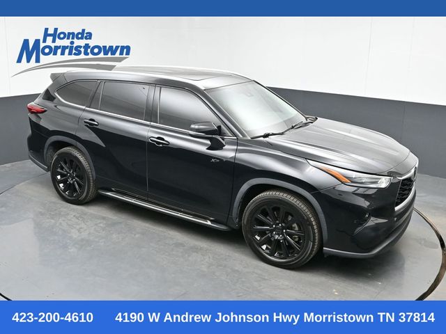Midnight Black Metallic 2021 Toyota Highlander SUV / Crossover Front-Wheel Drive 8-Speed Automatic
