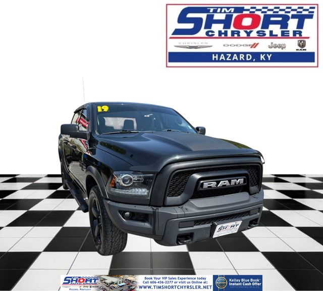 Diamond Black Crystal Pearlcoat 2019 RAM 1500 Classic Warlock Crew Cab 4WD Pickup Truck Four-Wheel Drive 8-Speed Automatic