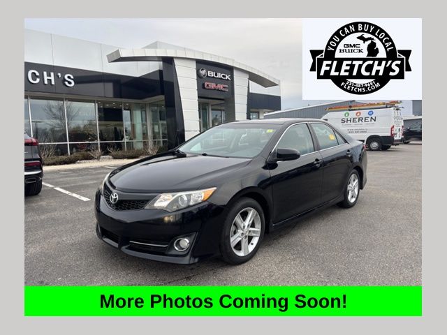 Attitude Black Metallic 2012 Toyota Camry SE Sedan Front-Wheel Drive 6-Speed Automatic