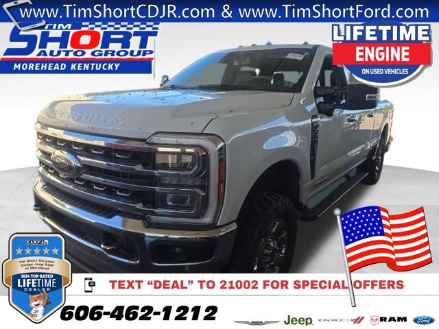 Oxford White 2023 Ford F-250 Super Duty Pickup Truck Four-Wheel Drive Automatic