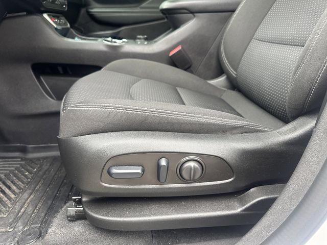2024 GMC Terrain SLE White at AutoSavvy Houston Northwest