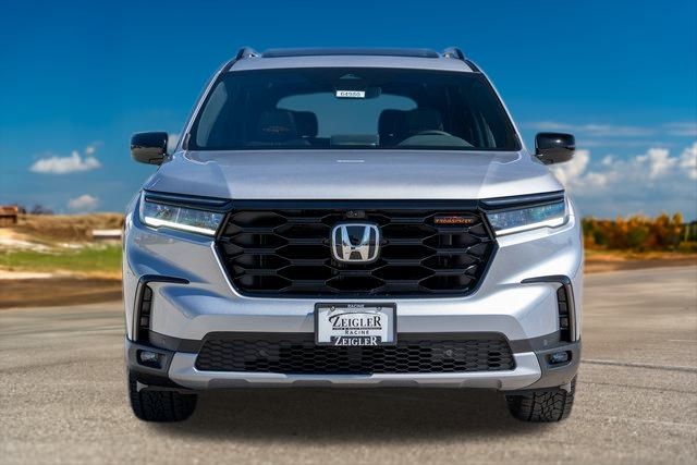 2025 Honda Pilot TrailSport 2