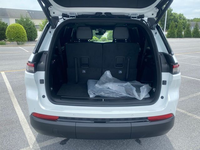 new 2025 Jeep Grand Cherokee L car, priced at $44,545