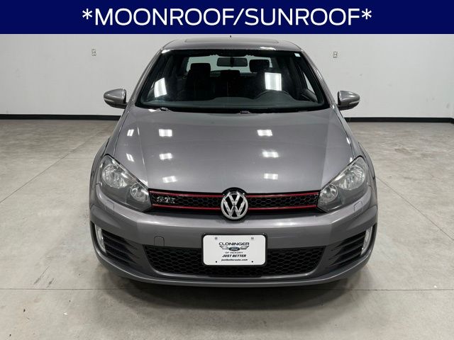 2010 Volkswagen GTI photo