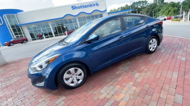 Used 2016 Hyundai Elantra Sedan