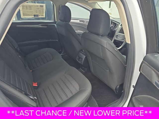 Used 2020 White Ford SE image 11