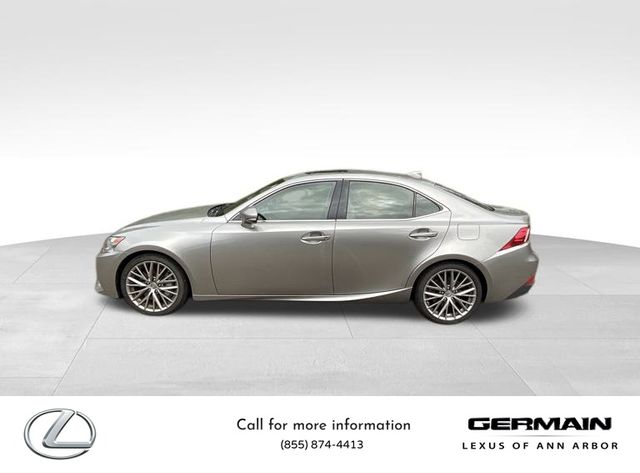2016 Lexus IS 300 photo 2