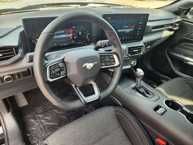 2025 Ford Mustang EcoBoost photo