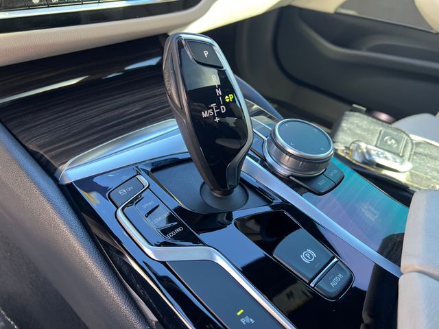 2019 BMW 5 Series 540i 39