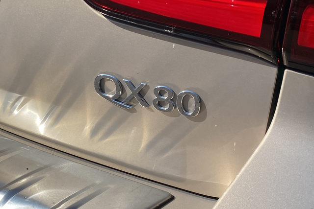 Used 2023 Champagne Quartz INFINITI Premium Select image 39