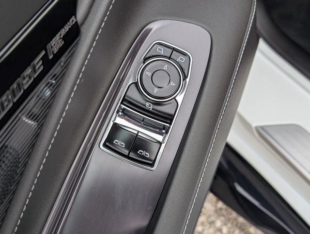 New 2026 White Chevrolet Z06 image 8