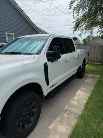 Star White Metallic Tri-Coat 2024 Ford F-250 Super Duty Lariat Crew Cab 4WD Pickup Truck Four-Wheel Drive Automatic