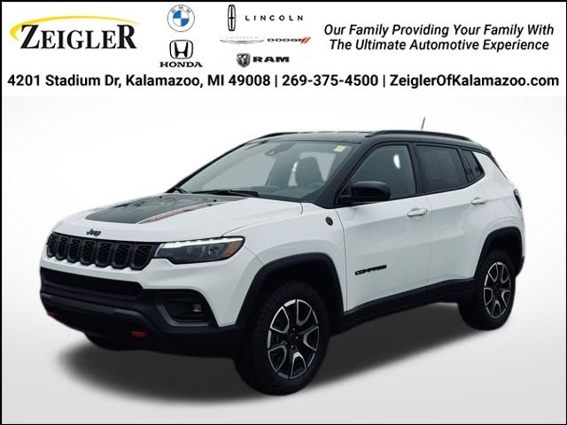 Bright White Clearcoat 2025 Jeep Compass Trailhawk 4WD SUV / Crossover Four-Wheel Drive 8-Speed Automatic