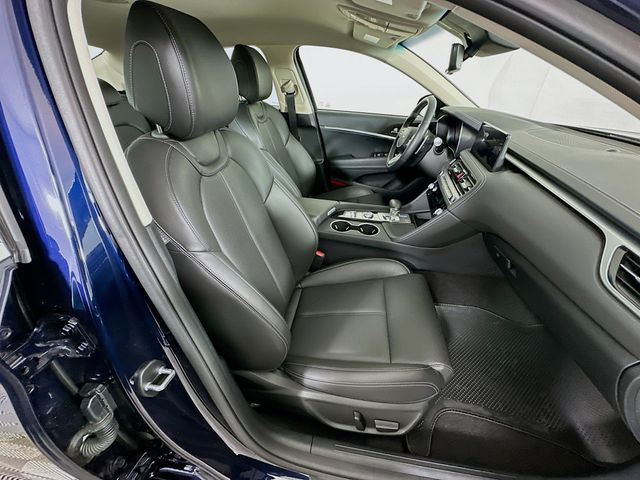 Thumbnail: 2026 Genesis G70 - 28
