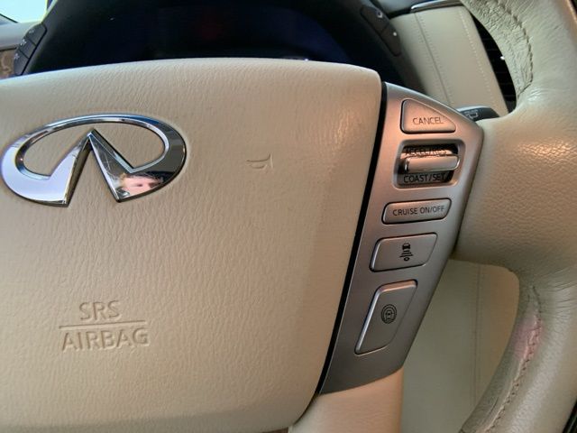 2016 INFINITI QX80 5.6L V8 17