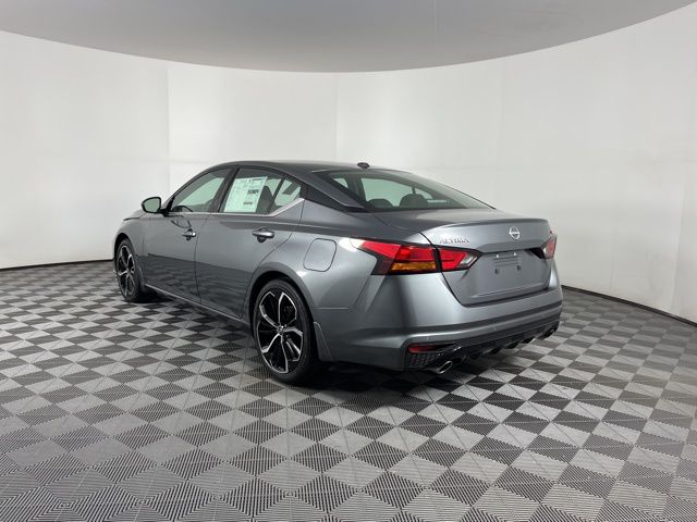 2025 Gun Metallic Nissan Altima 2.5 SR FWD Sedan