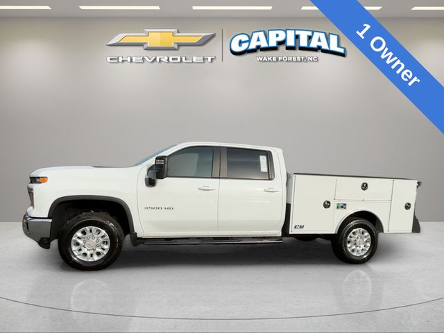 Used 2025 White Chevrolet LT image 3