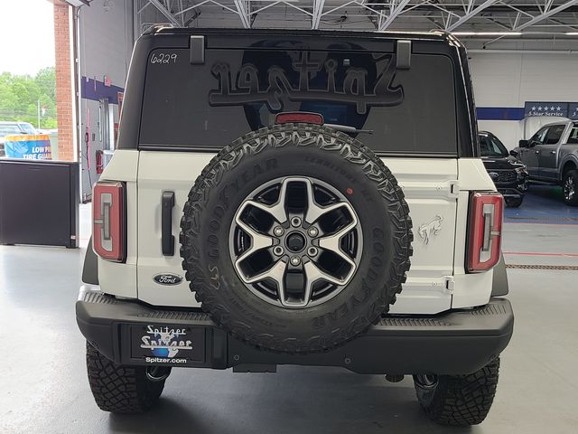 New 2025 White Ford Badlands image 7