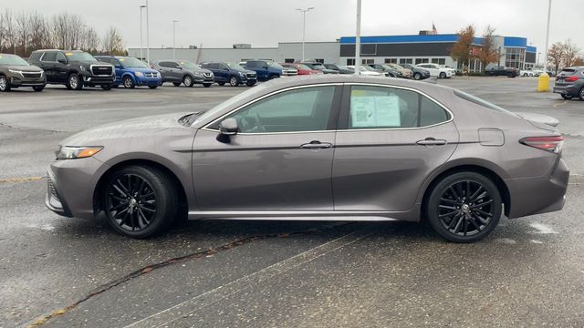 2022 Toyota Camry SE 5