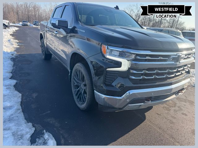 2022 Chevrolet Silverado 1500 LTZ Crew Cab 4WD