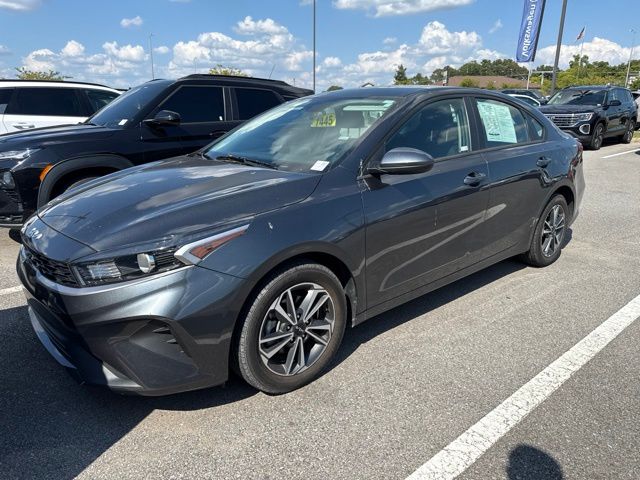 2024 Kia Forte LXS FWD