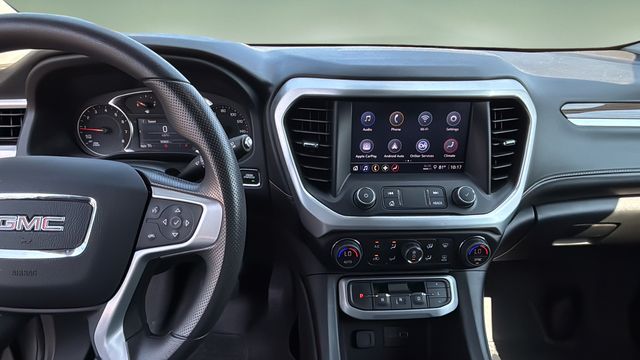 Used 2023 Silver GMC SLE image 10