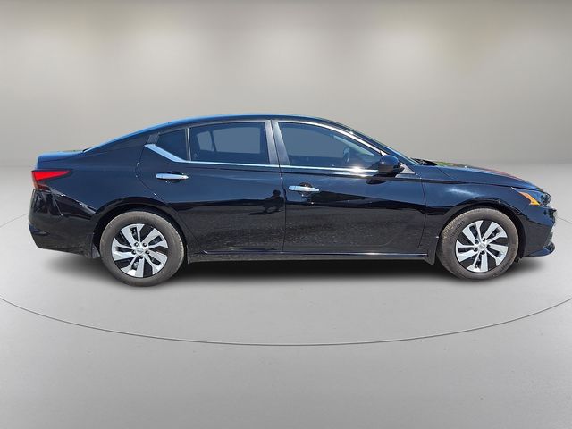 Used 2022 Nissan Altima Sedan