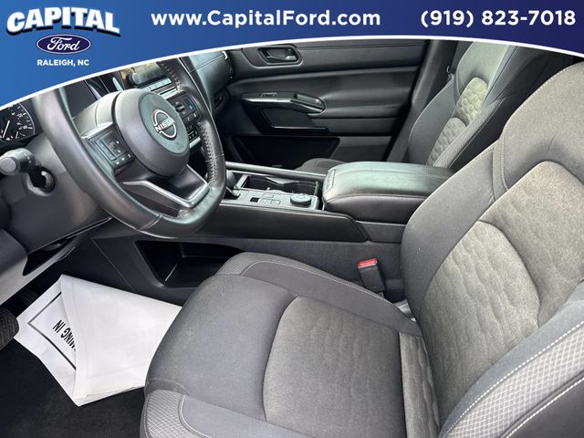Used 2025 Blue Nissan SV image 19