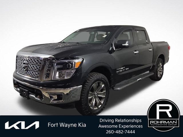 Gray (Magnetic Black) 2018 Nissan Titan Pickup Truck Four-Wheel Drive 7-Speed Automatic