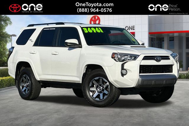 Super White 2020 Toyota 4Runner TRD Off-Road 4WD SUV / Crossover Four-Wheel Drive 5-Speed Automatic Overdrive
