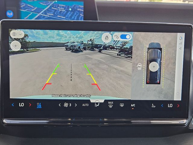 Used 2025 White Ford Platinum image 21