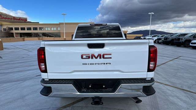 2024 GMC Sierra 2500HD Pro 4