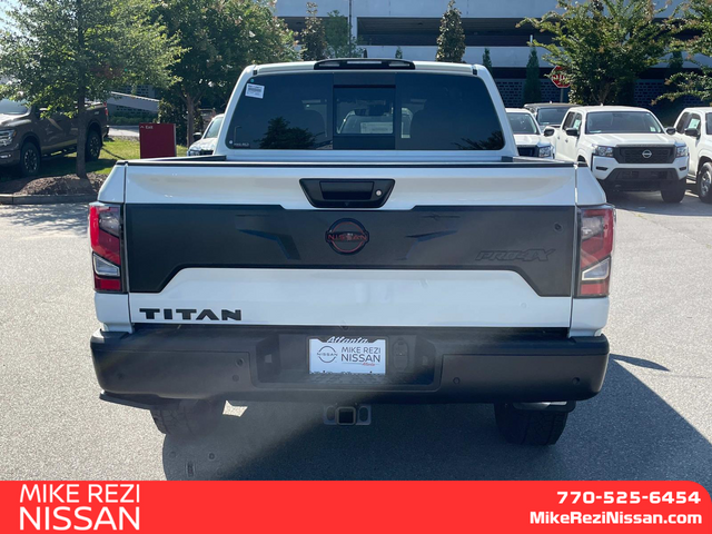 2024 Nissan Titan PRO-4X 3