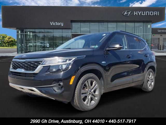 Cherry Black 2021 Kia Seltos S AWD SUV / Crossover All-Wheel Drive Continuously Variable Transmission