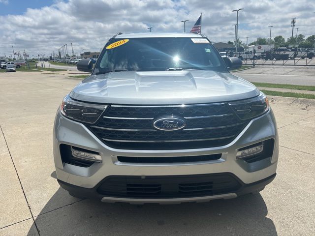 Certified Used 2024 Silver Ford XLT image 4