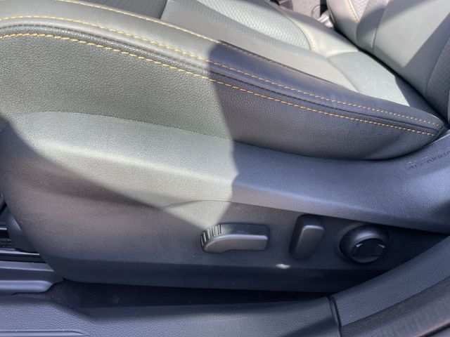 Used 2025 Green Subaru Wilderness image 12