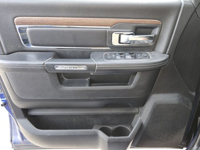 2017 Ram 1500 Laramie Crew Cab 4x2 5'7" Box