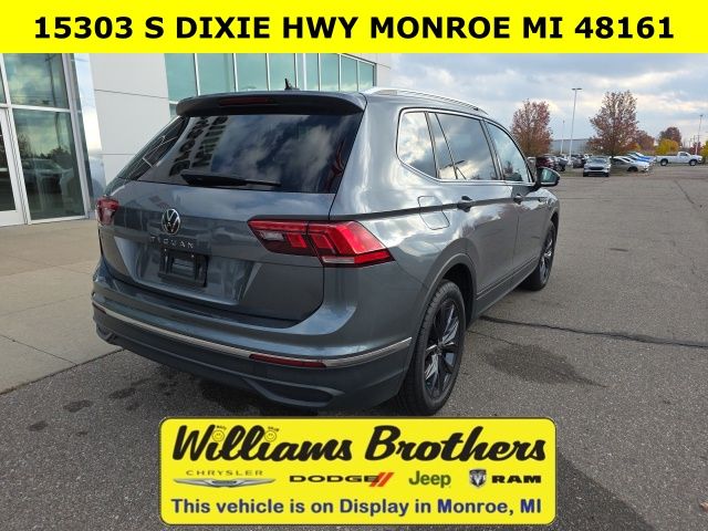 2024 Volkswagen Tiguan 2.0T SE - Pure White exterior view 5