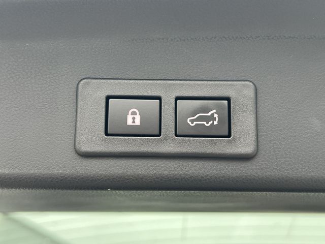 Used 2025 Silver Subaru Limited image 42