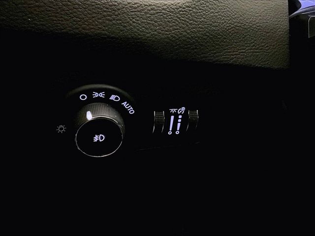 2018 Jeep Compass Latitude White at Auto Express Mitsubishi