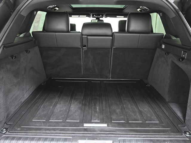 Used 2016 White Land Rover HSE Td6 image 19