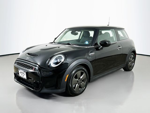 2022 MINI Cooper S  1