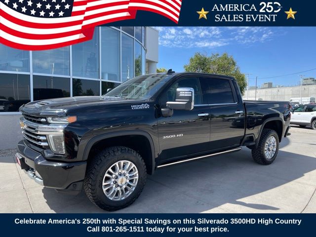  2022 Chevrolet Silverado 3500HD High Country Crew Cab 4WD   