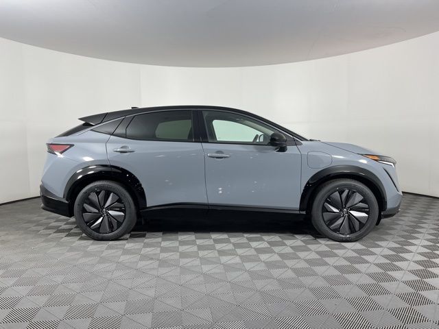 2025 Boulder Gray Pearl/Black Diamond Pearl Nissan ARIYA EVOLVE+ e-4ORCE AWD SUV