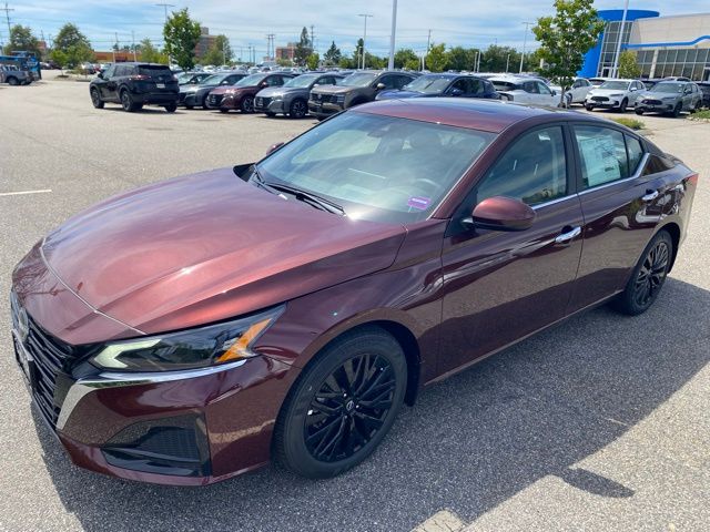 2025 Nissan Altima 2.5 SV photo 6