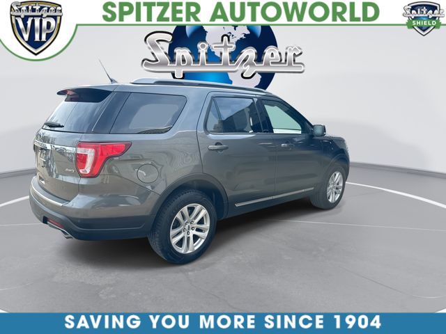 Used 2018 Gray Ford XLT image 9