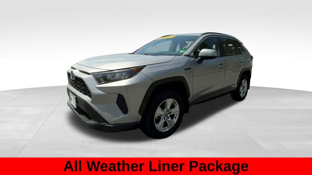 2020 Toyota RAV4 Hybrid LE photo