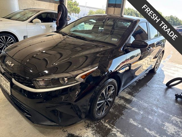 Aurora Black Pearl 2024 Kia Forte LXS FWD Sedan Front-Wheel Drive Continuously Variable Transmission