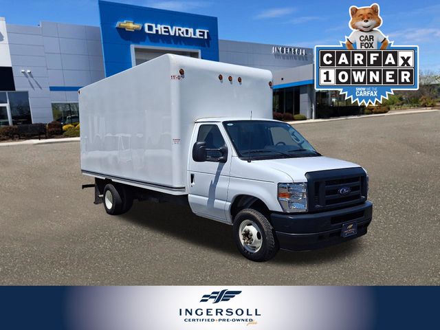 Oxford White 2024 Ford E-Series Chassis Pickup Truck Rear-Wheel Drive 6-Speed Automatic Overdrive