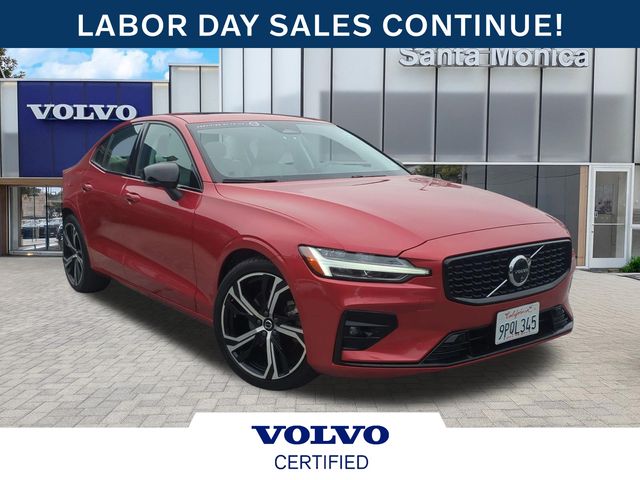2024 Volvo S60 B5 Plus Dark Theme FWD